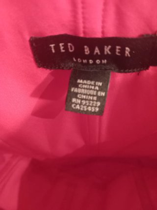 Vestido palabra de honor Ted Baker rojo