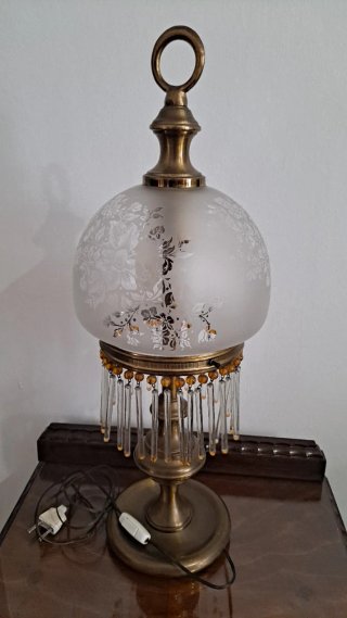 Lámpara de mesa vintage dorada