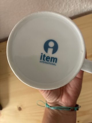 Taza Item International nueva