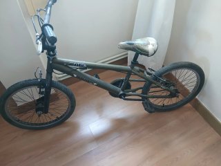 Bicicleta BMX Pro-Rush Negra