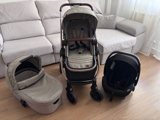 Carro bebé 3 piezas + 2 plásticos