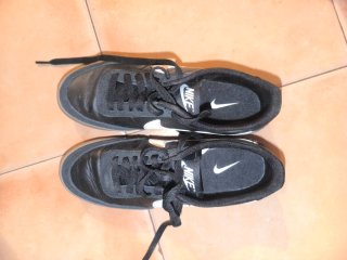 Zapatillas Nike Mujer Negras y Blancas