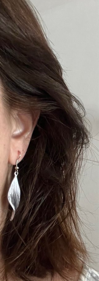 Pendientes hoja plateados nuevos