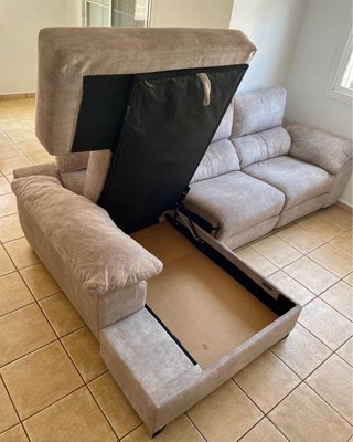 Sofá chaise longue gris claro
