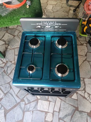 Cucina a gas 4 fuochi con doppia mensola