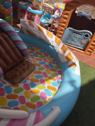 Piscina hinchable Candy Zone