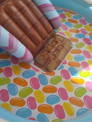 Piscina hinchable Candy Zone
