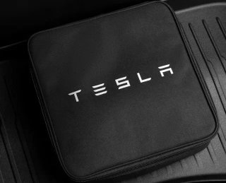 Cargador viaje Tesla nuevo, sin estrenar.