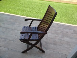 Mesa de madera para terraza