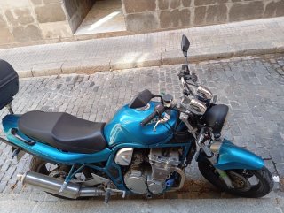 Suzuki Bandit Azul