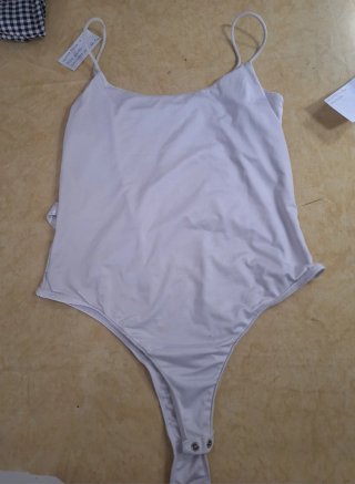 Gonna quadri bianco e nero con body bianco