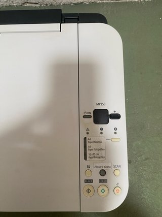 Stampante multifunzione Canon PIXMA MP250 con scanner