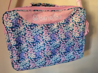 Bolso Benetton floral rosa