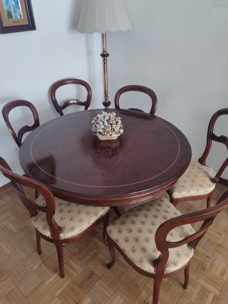 Mesa y 4 Sillas Comedor Madera