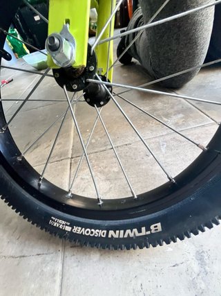 Bicicleta infantil BTWIN negra y verde