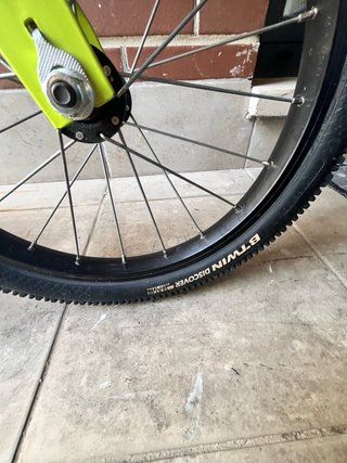 Bicicleta infantil BTWIN negra y verde