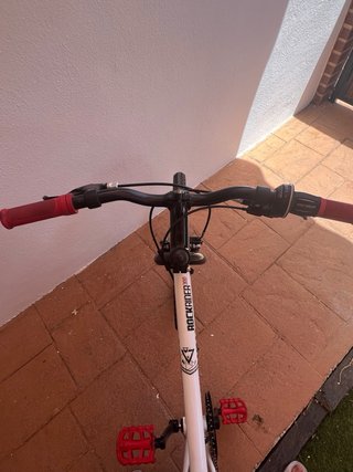 Bicicleta BTWIN Rockrider niño + 2 cubiertas