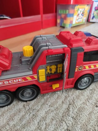 Camión de bomberos de juguete