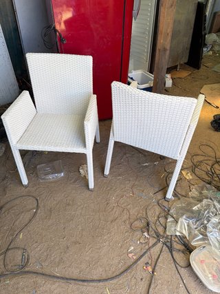 2 Sillas de Mimbre Blancas