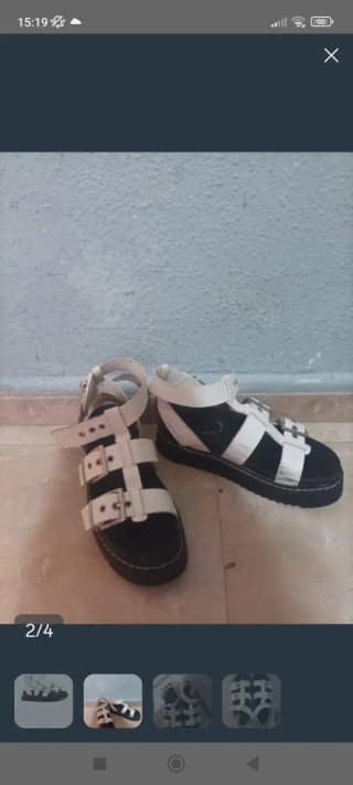 Sandalias Bershka blancas y negras