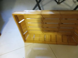 Cesta de madera con trenzado de cuerda
