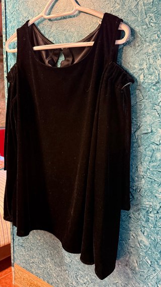 Top Terciopelo Negro mangas largas