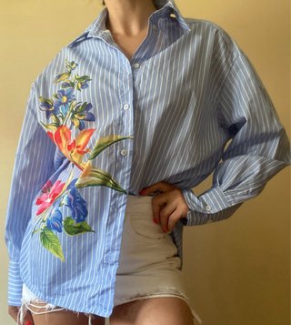 Camisa oversize Zara floral azul