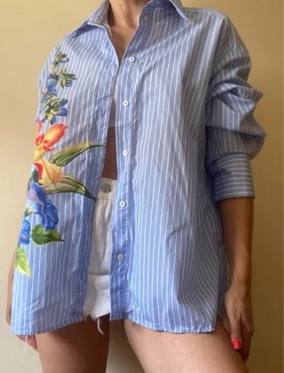 Camisa oversize Zara floral azul