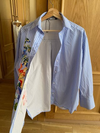 Camisa oversize Zara floral azul