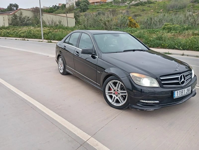 Mercedes-Benz Clase C 2010 - foto 1