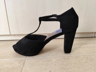 Zapatos de tacón La push negros talla 41. Sin usar