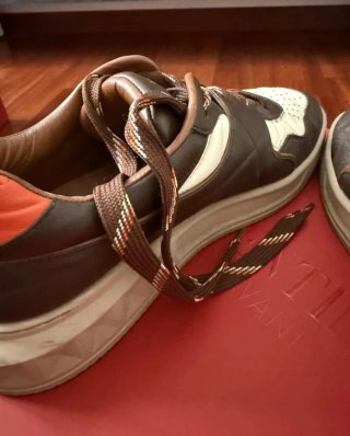 Valentino Garavani - One stud in pelle