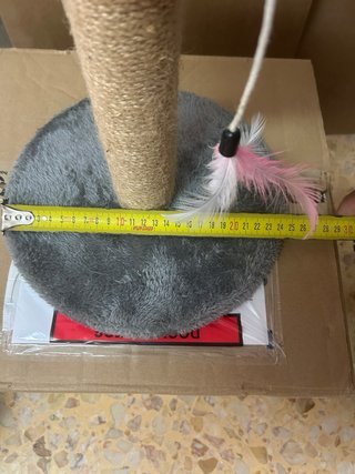Cama para gatos con pompón