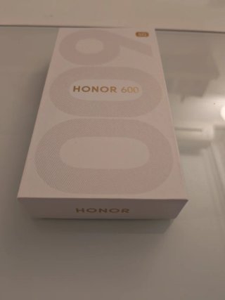 Teléfono A ESTRENAR; Honor 600 Negro 512 GB 8G RAM