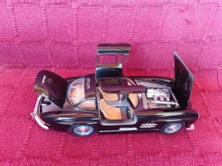 Mercedes Benz 300 SL Negro