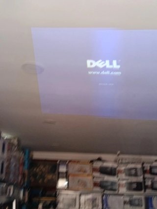 Proyector Dell DLP con mando