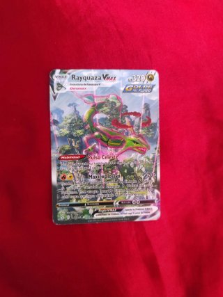 Carta Pokémon Rayquaza VMAX 320 HP