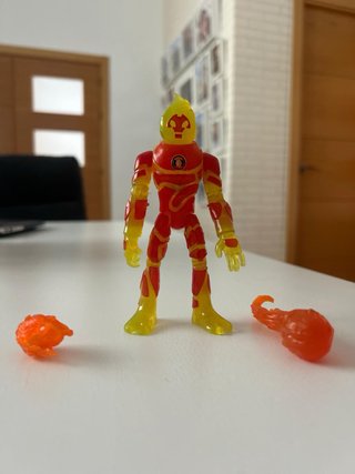 Muñecos de la colección BEN 10