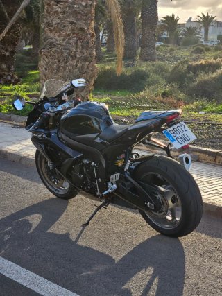 Suzuki GSXR 600 K9 Negra