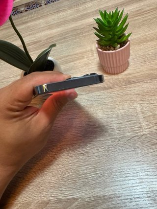 iPhone 13 Pro 256GB - Como Nuevo (Negociable)