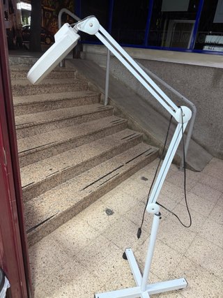 Lámpara de pie moderna