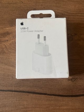 Adaptador de corriente Apple 20w