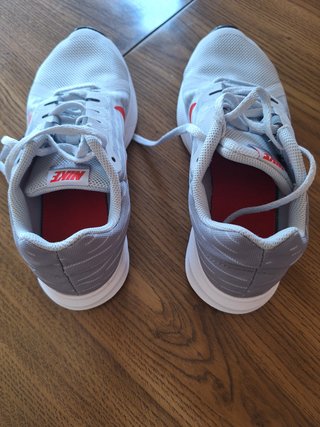 Zapatillas Nike Mujer Blancas y Rojas