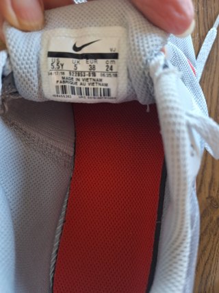 Zapatillas Nike Mujer Blancas y Rojas