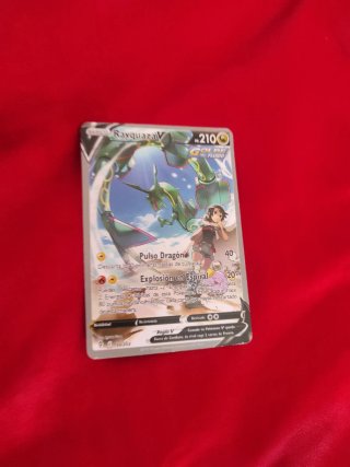 Carta Pokémon Rayquaza V 210 HP
