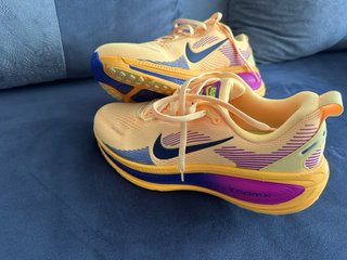 Nike Vomero 18 Talla 44