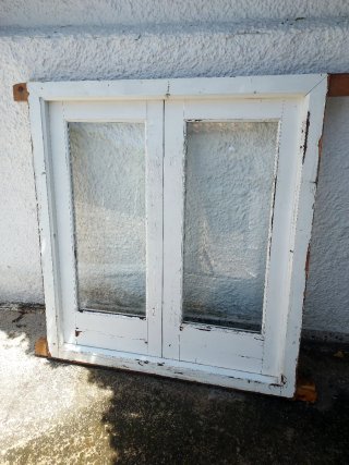 Ventana de madera maciza con 2 hojas