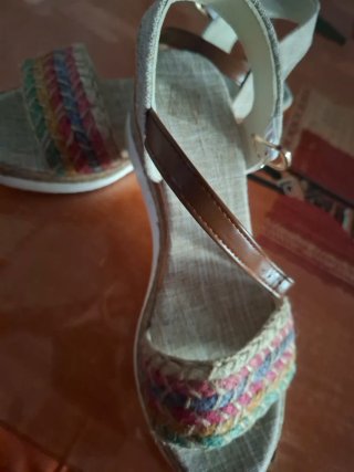 Sandalias de cuña multicolor