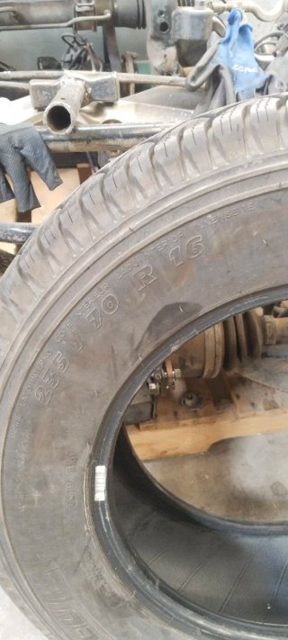 Neumático Michelin Latitude Cross 235/70 R16