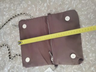 Bolso Misako marrón con cadena